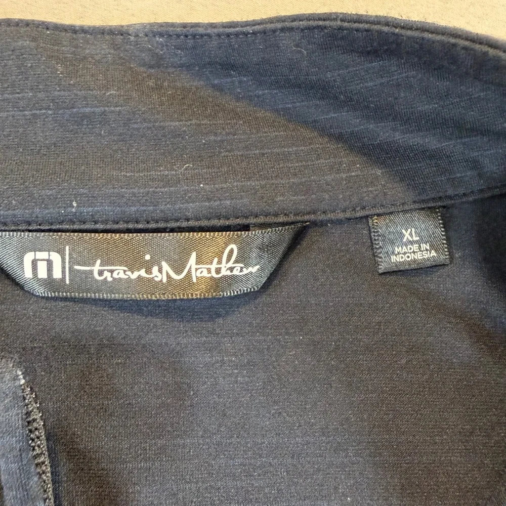 Travis Matthew Mens XL Black Heather Quarter Zip Pullover Golf Long Sleeve Shirt